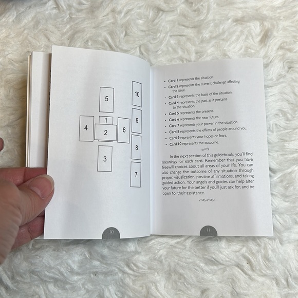 Doreen Virtue Angel Tarot Cards - Picture 4 of 6